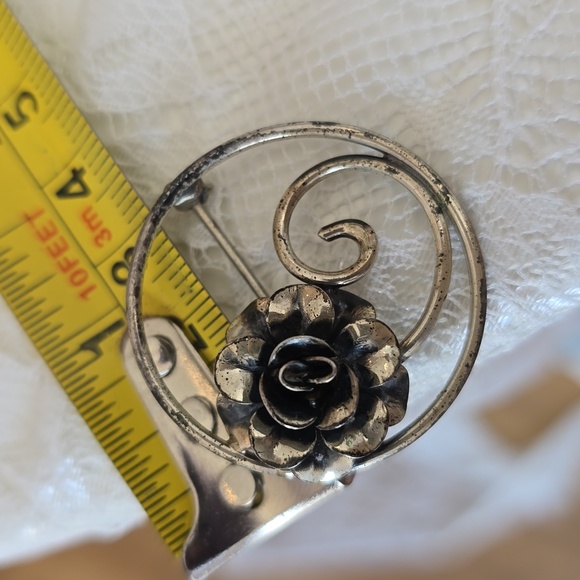 Vintage Sterling Silver Rose Brooch - Picture 3 of 3